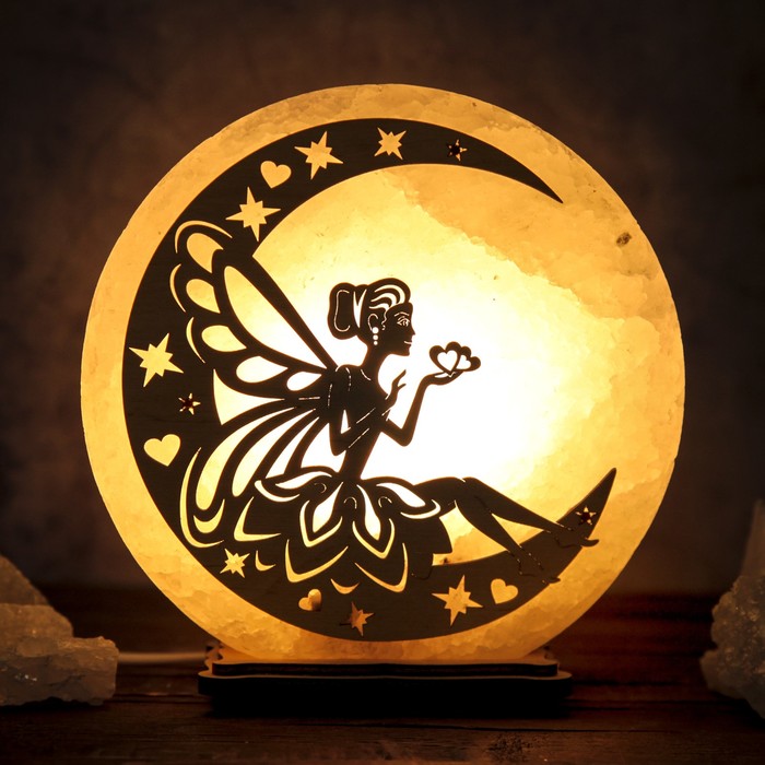Соляной светильник "Фея на Луне", круглый, деревянный декор, цельный кристалл
