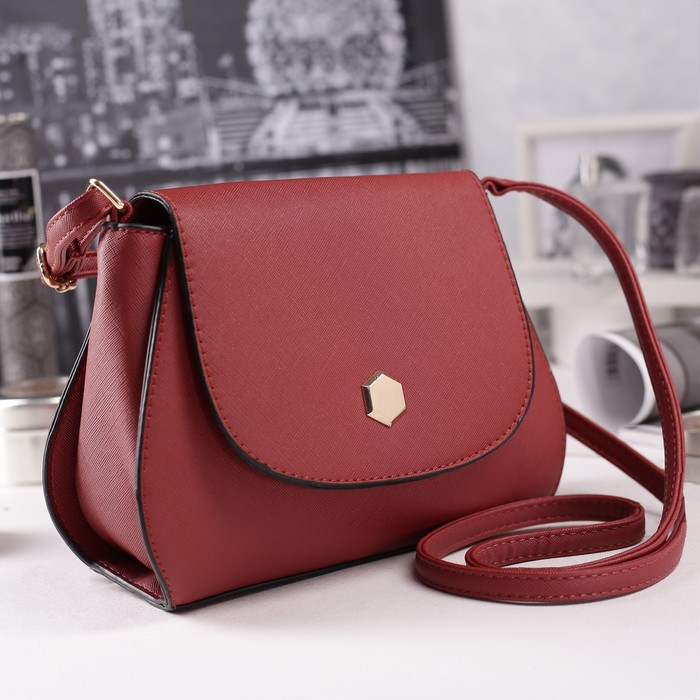 Сумка женская, отдел на молнии, наружный карман, длинный ремень, цвет красный