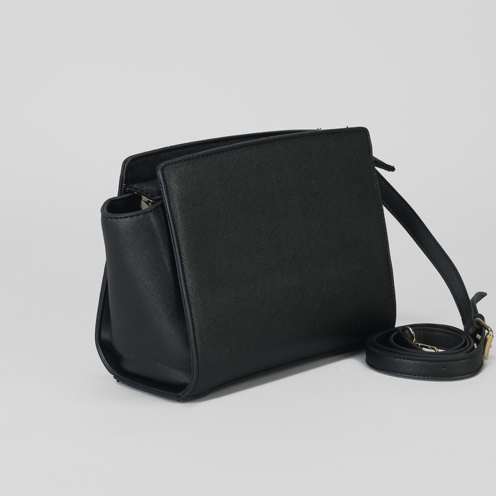 Сумка женская, отдел на молнии, наружный карман, длинный ремень, цвет чёрный