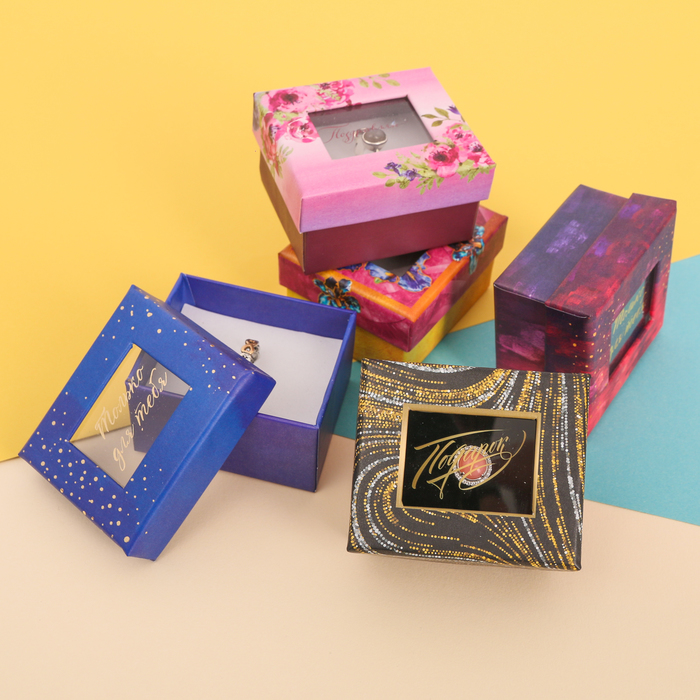 Подарочная коробочка под кольцо «Особенный подарок», 5 х 6 х 3,5 см