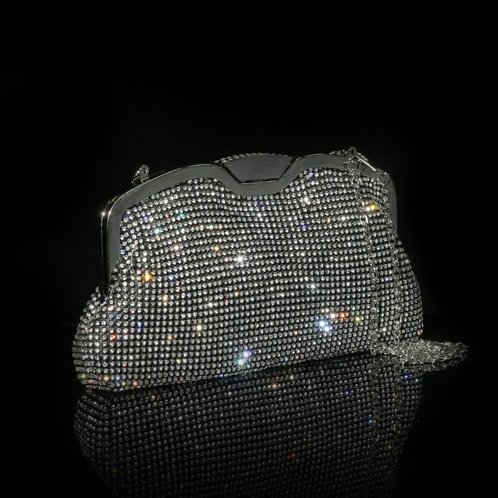 Клатч женский, отдел на фермуаре, длинная цепь, цвет чёрный