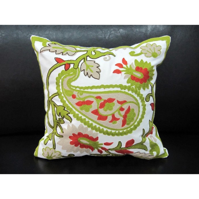 Наволочка декоративная Bombay, размер 45х45 см, вышивка 7034-29