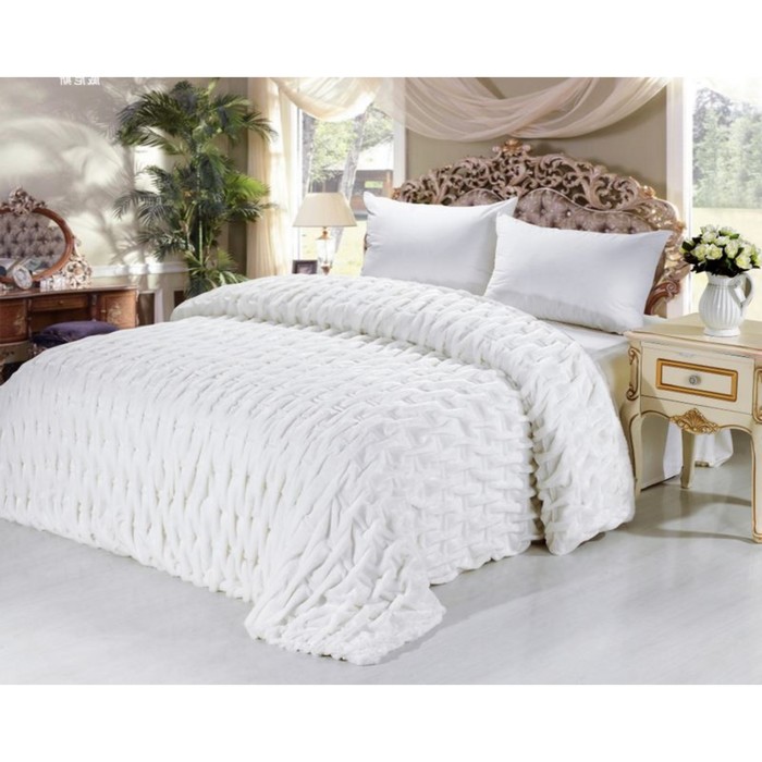 Покрывало "Шарпей", размер 220х240 см, цвет белый, мех 10-067 КОД2097-07