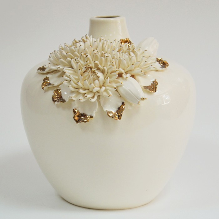 Ваза "Хризантема" белая с золотом 26 см