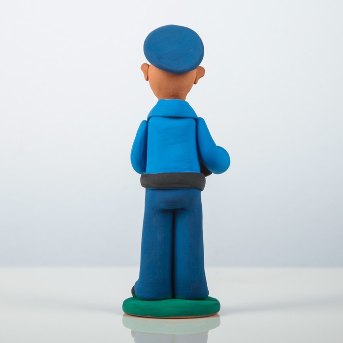 Статуэтка "Полицейский"