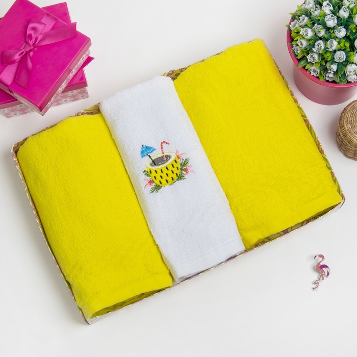Подарочный набор полотенец Collorista "Пина колада" 50х90 см - 3 шт. 400 г/м²,хл 100%