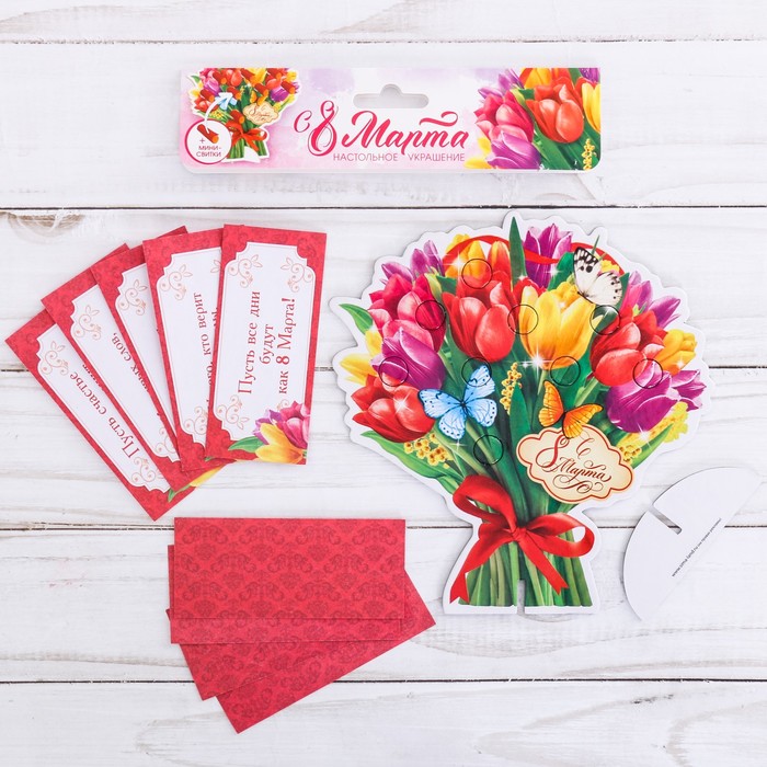 Украшение на стол "С 8 Марта"