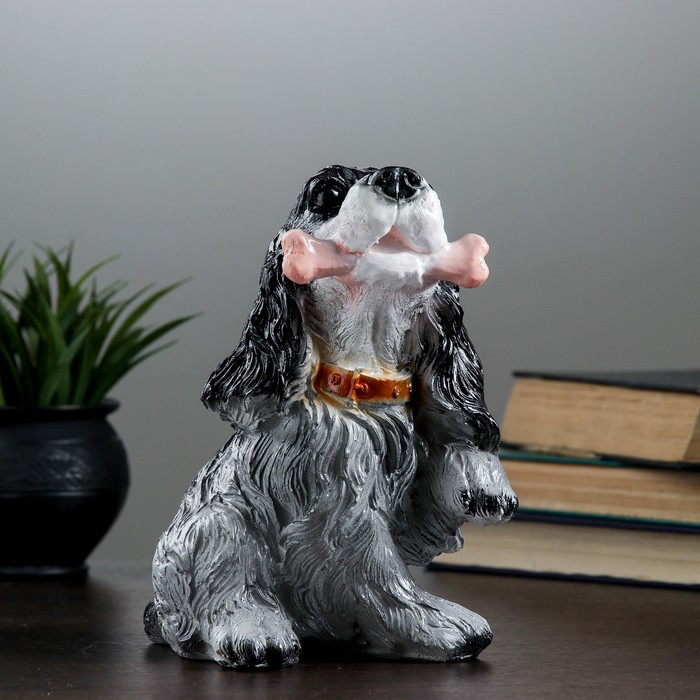 Копилка "Кокер-спаниель с костью"