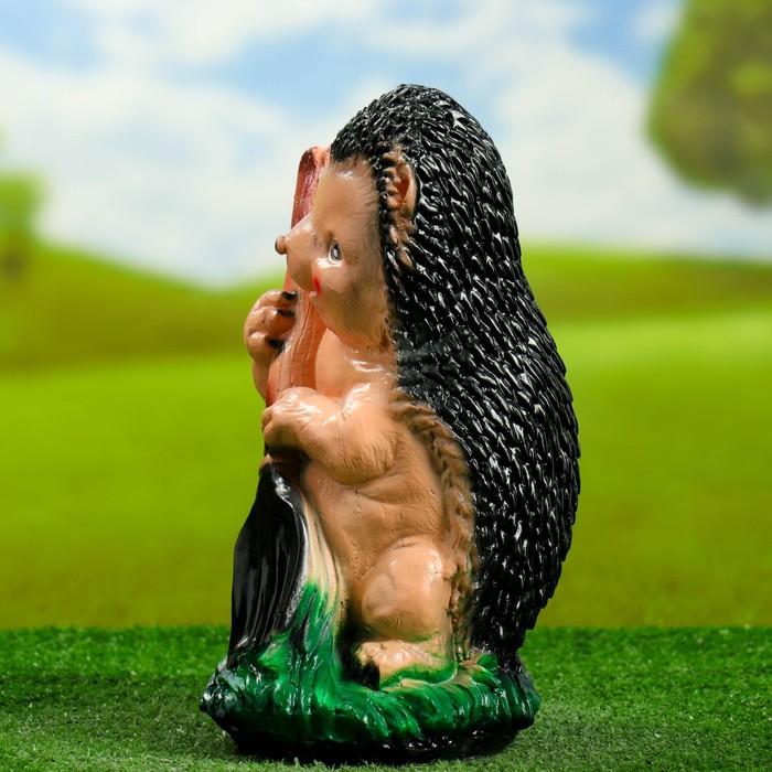 Садовая фигура "Ёж с вилами"