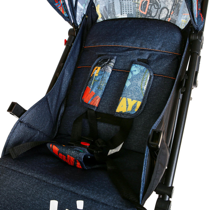 Коляска прогулочная, цвет синий, рисунок граффити