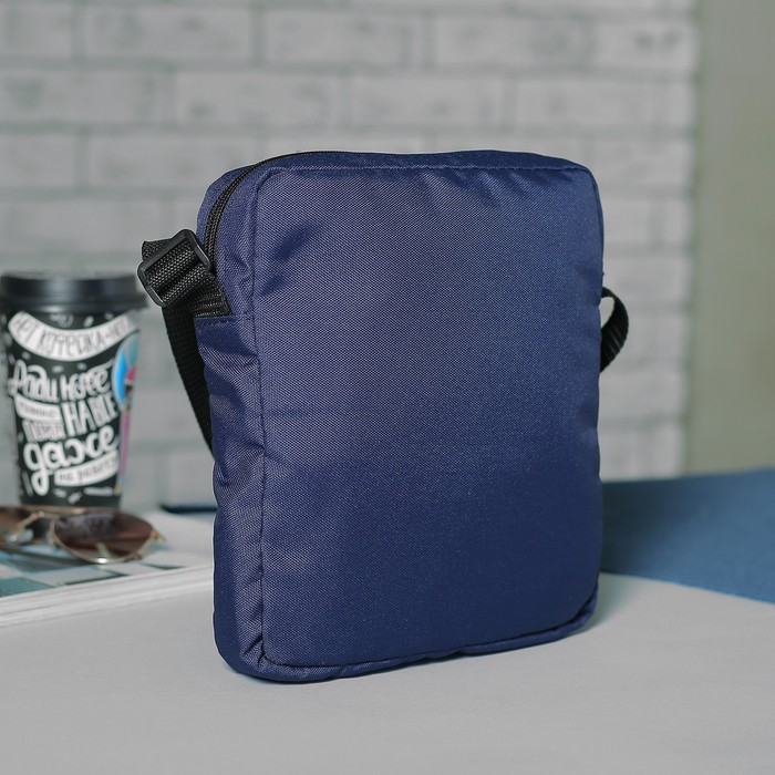 Сумка мужская на молнии, 1 отдел, наружный карман, регулируемый ремень, цвет синий