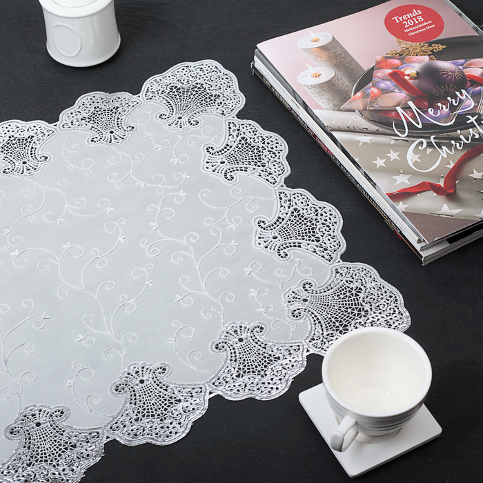 Салфетка ажурная ПВХ 84х40 см "Ракушки" серебро