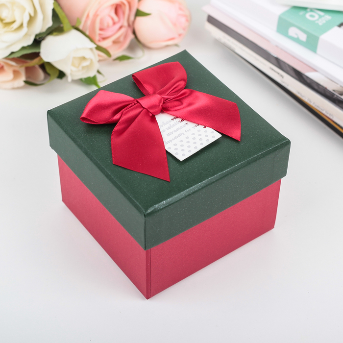 Коробка подарочная 11 х 11 х 8,5 см