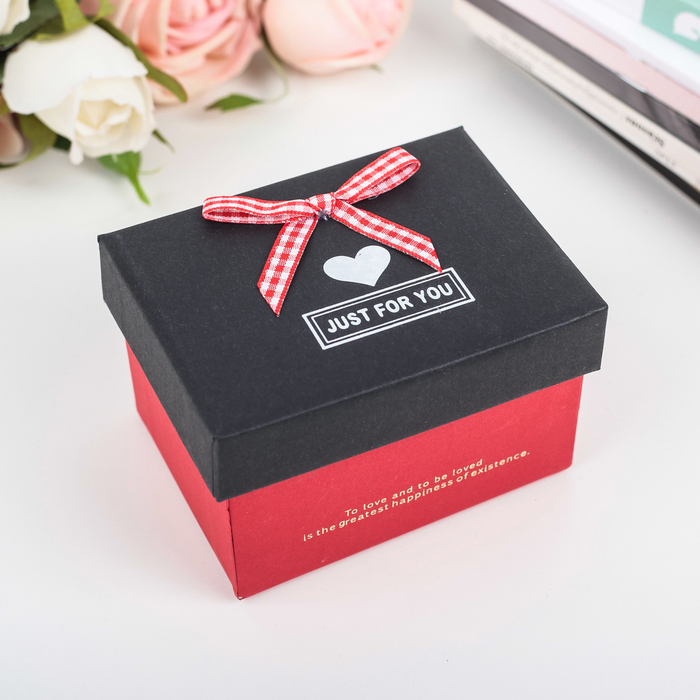 Коробка подарочная 10 х 7,5 х 6,5 см