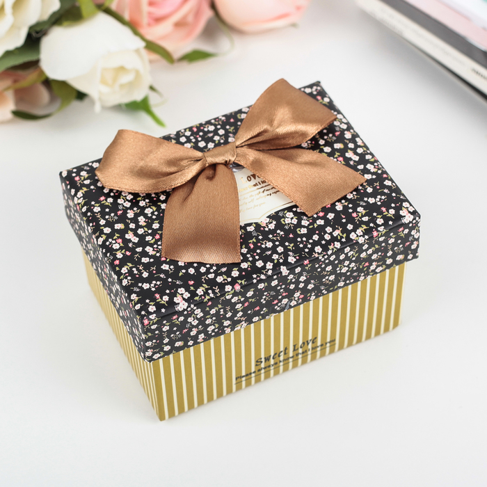 Коробка подарочная 10 х 7,5 х 6,5 см