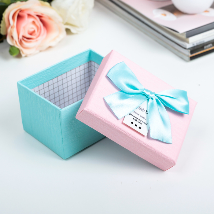 Коробка подарочная 10 х 7,5 х 6,5 см