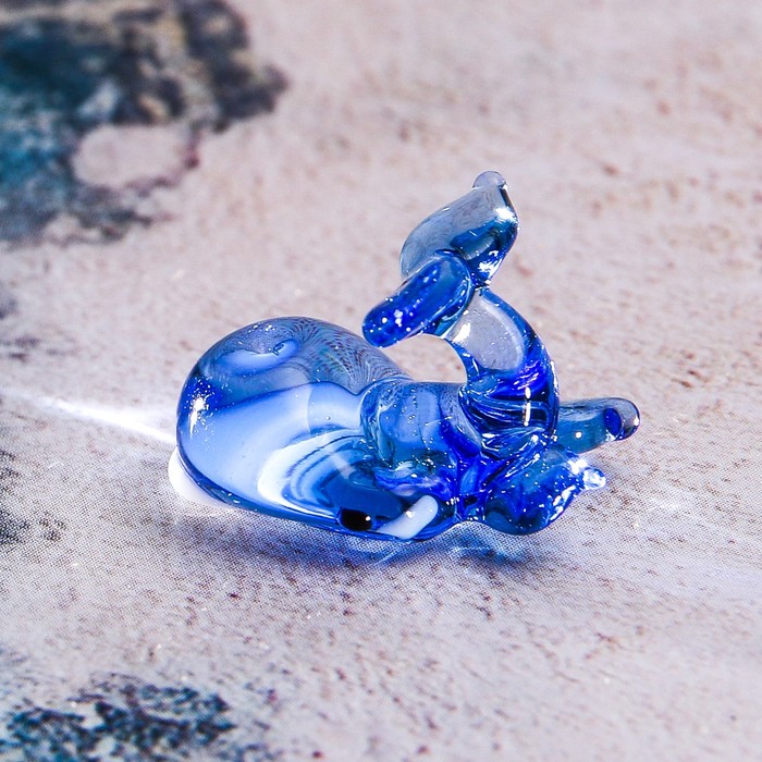 Сувенир стекло микро "Кит" 1,1х1,4х1,3 см