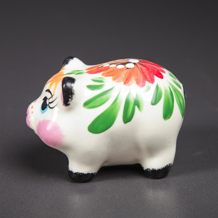 Сувенир "Свинка малышка" 6*8,5 см цветы