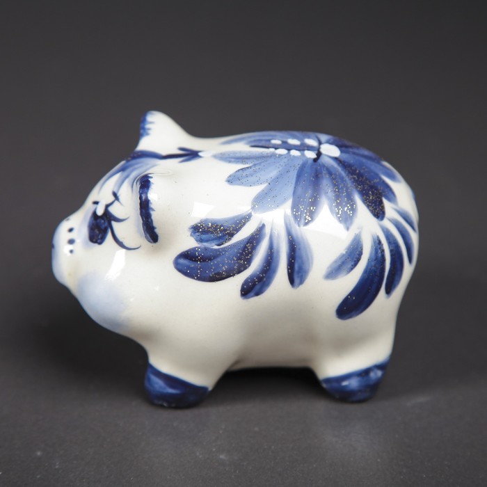 Сувенир "Свинка малышка" 6*8,5 см гжель