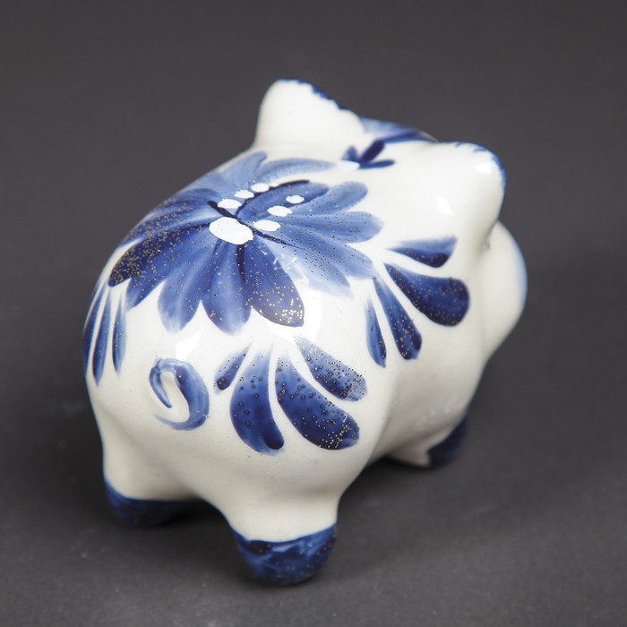 Сувенир "Свинка малышка" 6*8,5 см гжель