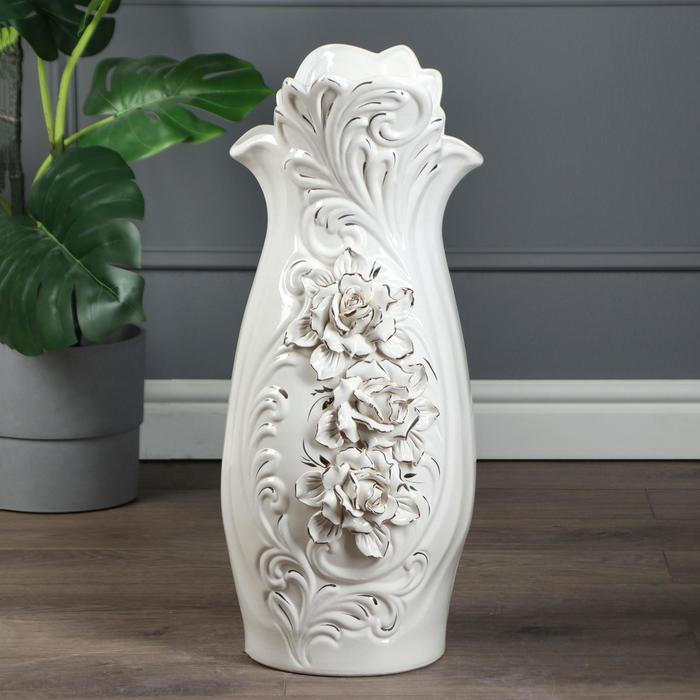 Ваза "Королева" белая лепка N3