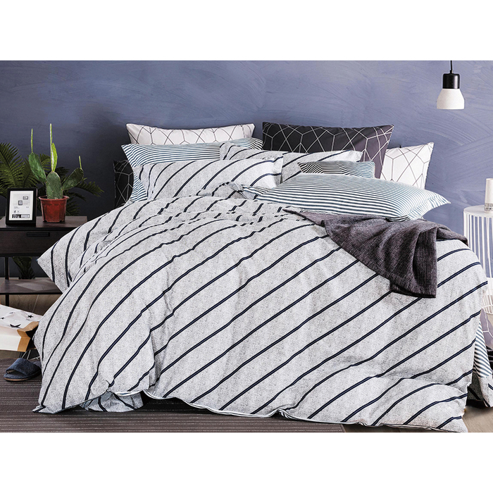 КПБ евро, 230х250 см, 200х220 см, 50х70 см, 70х70 см по 2 шт., сатин 31/409-SK