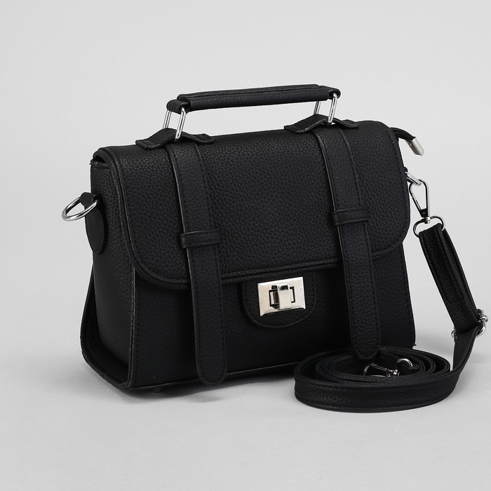 Сумка женская, отдел с перегородкой на молнии, длинный ремень, цвет чёрный