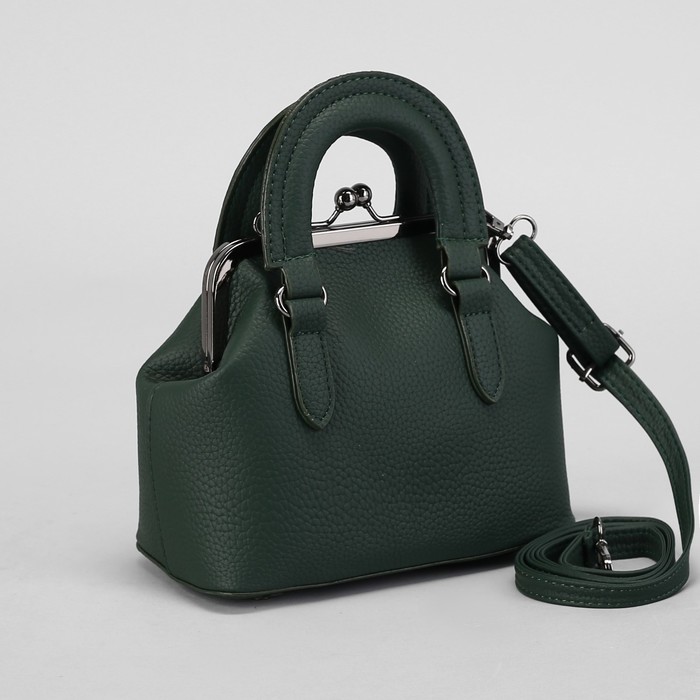 Сумка женская, отдел на фермуаре, длинный ремень, цвет зелёный