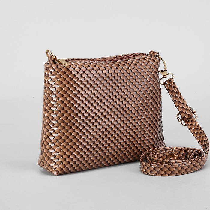 Сумка женская, отдел на молнии, регулируемый ремень, цвет коричневый