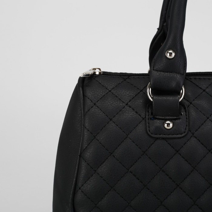 Сумка женская, отдел на молнии, цвет чёрный