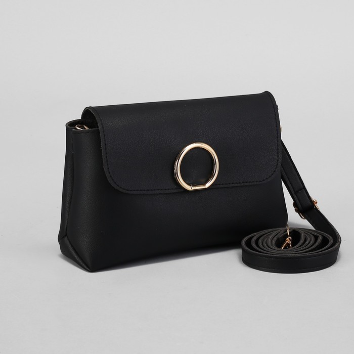 Сумка женская, отдел на молнии, регулируемый ремень, цвет чёрный