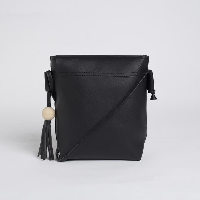 Сумка женская, отдел на молнии, регулируемый ремень, цвет чёрный