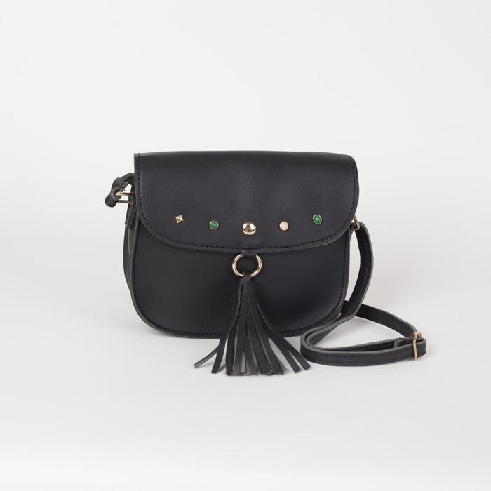 Сумка женская, отдел на молнии, регулируемый ремень, цвет чёрный