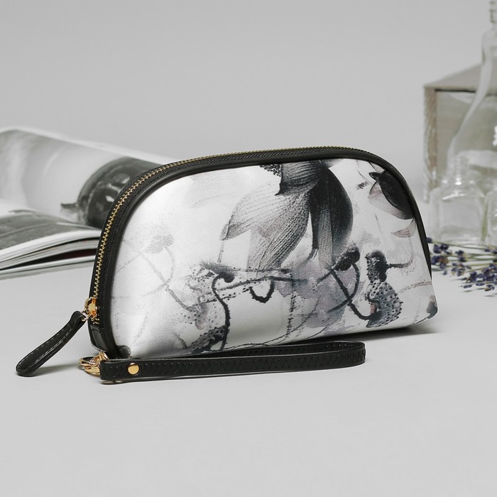 Клатч женский "Классика", отдел на молнии, ручка, цвет чёрный