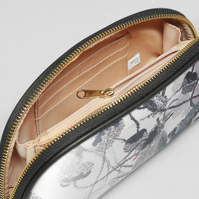 Клатч женский "Классика", отдел на молнии, ручка, цвет чёрный