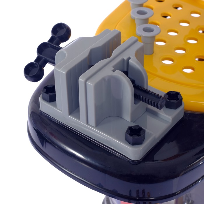 Игровой набор "Маленький механик": с верстаком