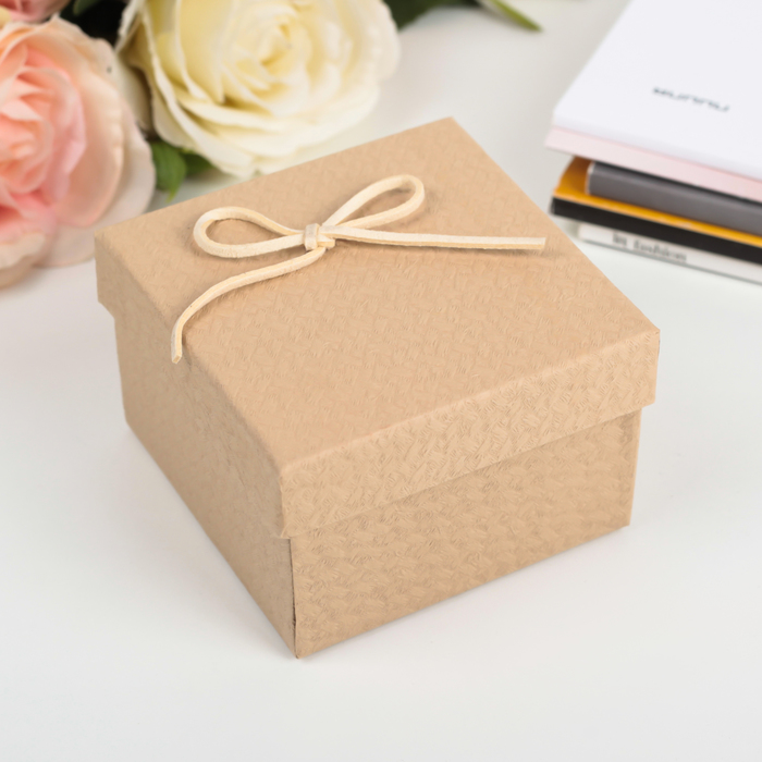 Коробка подарочная 9 х 9 х 6 см