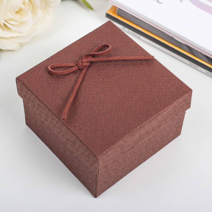 Коробка подарочная 9 х 9 х 6 см