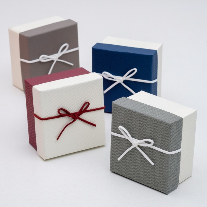 Коробка подарочная 9 х 9 х 6 см