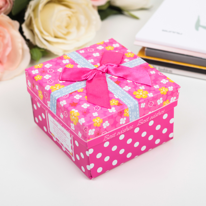 Коробка подарочная 9 х 9 х 6 см