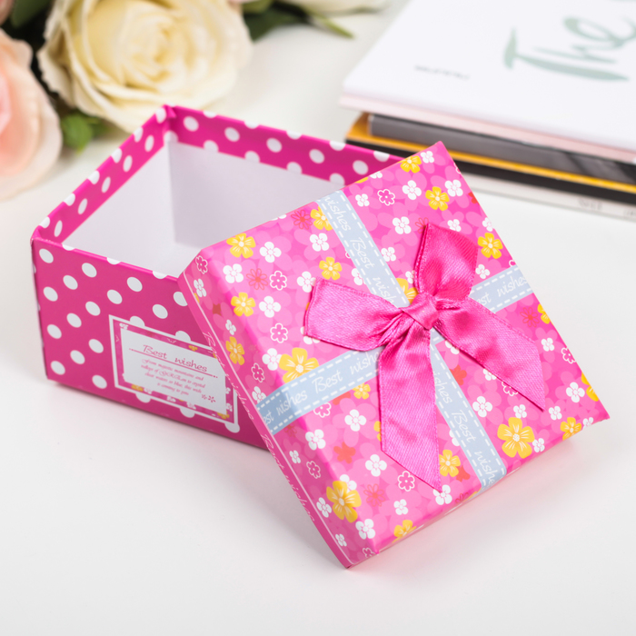 Коробка подарочная 9 х 9 х 6 см