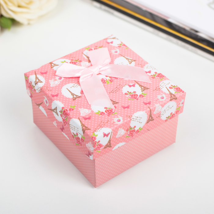 Коробка подарочная 9 х 9 х 6 см