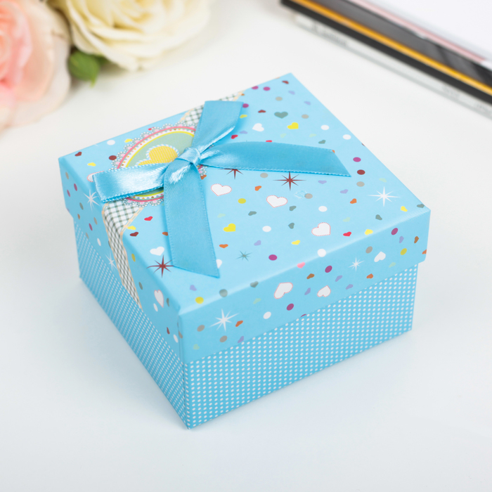 Коробка подарочная 9 х 9 х 6 см