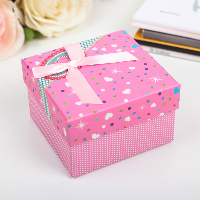 Коробка подарочная 9 х 9 х 6 см