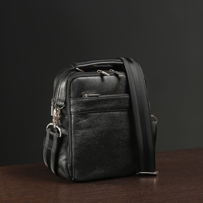 Сумка мужская, отдел на молнии, наружный карман, длинный ремень, цвет чёрный флотер