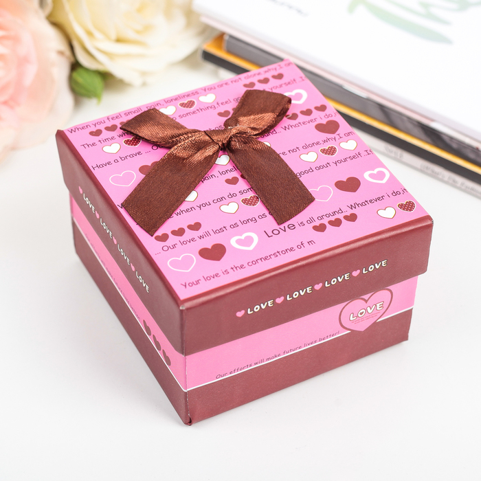 Коробка подарочная 9 х 9 х 6 см