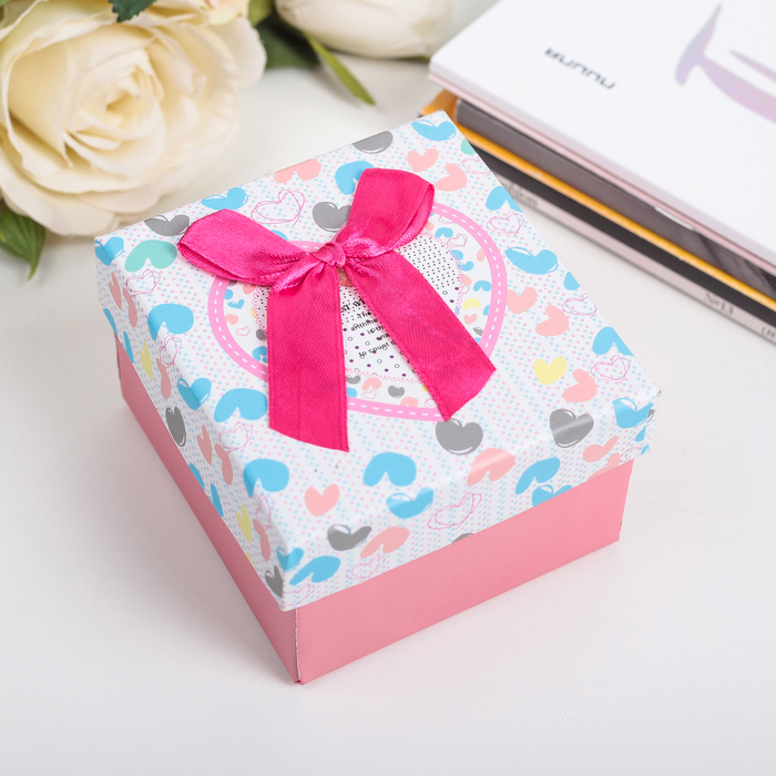 Коробка подарочная 9 х 9 х 6 см