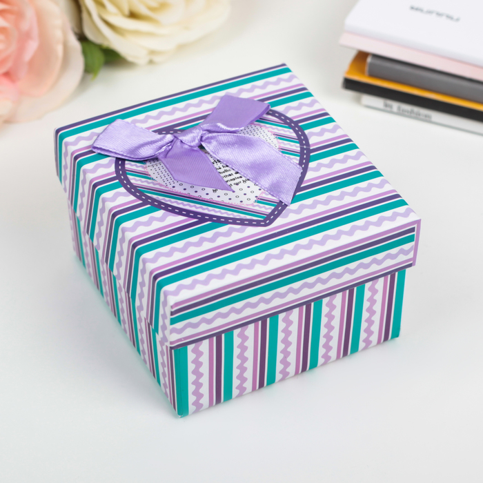 Коробка подарочная 9 х 9 х 6 см