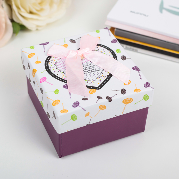 Коробка подарочная 9 х 9 х 6 см