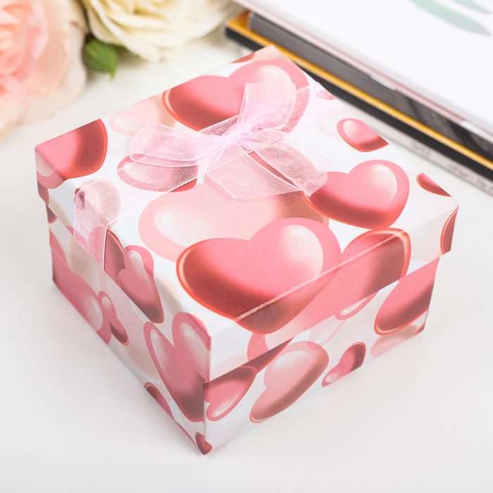 Коробка подарочная 9 х 9 х 6 см